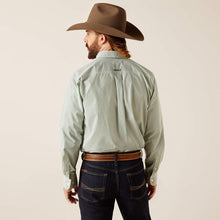 Load image into Gallery viewer, Ariat Men&#39;s Edson Classic Fit Button Up
