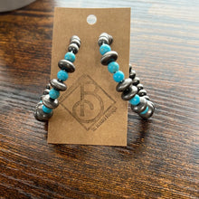 Load image into Gallery viewer, Turquoise Navajo Hoops
