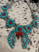 Load image into Gallery viewer, Jaclynn Squash Necklace
