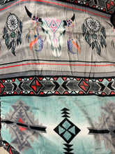 Load image into Gallery viewer, Triana Aztec Blanket

